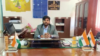 जामताड़ा जिलावासियों के लिए प्रत्येक सप्ताह मंगलवार एवं शुक्रवार को पूर्वाह्न 11 बजे से मध्याह्न 01 बजे आयोजित होगा जनता दरबार; जिला दंडाधिकारी सह उपायुक्त जामताड़ा रवि आनंद सुनेंगे आमजनों की समस्याएं