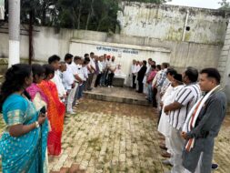 पूर्व सांसद ददई दुबे को कांग्रेस ने दी श्रद्धांजलि