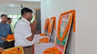 विश्व आदिवासी दिवस के अवसर समाहरणालय स्थित ओल्ड वेयर हाउस सभागार में कार्यक्रम का हुआ आयोजन