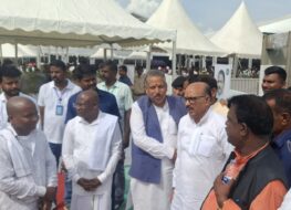 दिवंगत मंत्री स्व रामदास सोरेन के संस्कार भोज में शामिल हुए विधानसभाध्यक्ष