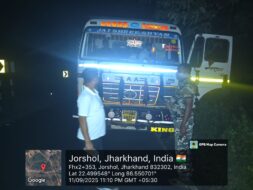 अवैध खनन पर प्रशासन की बड़ी कार्रवाई – 10,500 Cft बालू और दो वाहन जब्त
