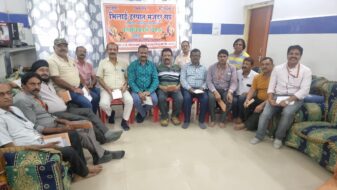 भिलाई इस्पात संयंत्र के धमन भट्टी ( ब्लास्ट फर्नेस)1480 सेंटीग्रेड तापमान और बूंद बूंद पानी को तरसते कर्मी