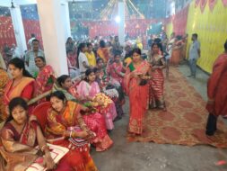 गम्हरिया में धूमधाम से मनाया गया श्री श्री सार्वजनिक लक्ष्मी पूजनोत्सव