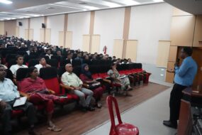 घाटशिला विधानसभा उपचुनाव-2025 निर्वाचन कार्य से जुड़े पदाधिकारियों को चरणबद्ध प्रशिक्षण, पारदर्शी मतदान की तैयारी तेज