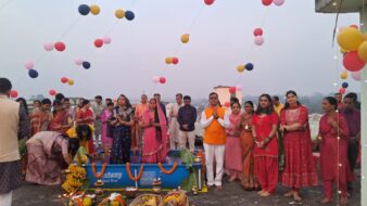 विजया गार्डेन बारीडीह में छत पर बने कृत्रिम घाटों पर अर्घ्य अर्पण के साथ सम्पन्न हुआ छठ महापर्व