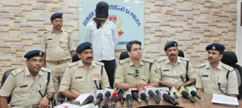 जमशेदपुर पुलिस की बड़ी सफलता: फायरिंग कांड के शूटर रवि महानंद उर्फ गोपला मुठभेड़ में घायल, आकाश सिंह उर्फ लालू गिरफ्तार , सुजीत सिन्हा गैंग से जुड़ाव का खुलासा