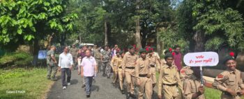 घाटशिला में मतदाता जागरूकता प्रभात फेरी का आयोजन — एसडीओ के नेतृत्व में नागरिकों से मतदान की अपील