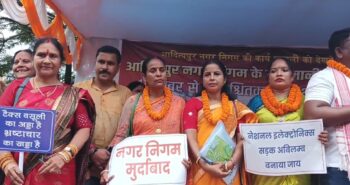 उपायुक्त की पहल से समाप्त हुआ पूर्व पार्षदों का आमरण अनशन