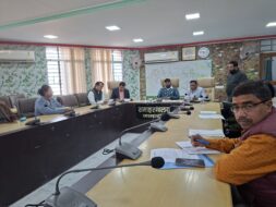 उपायुक्त सह जिला दंडाधिकारी जामताड़ा रवि आनंद की अध्यक्षता में प्रधानमंत्री आदि आदर्श ग्राम योजना को लेकर आहुत बैठक संपन्न