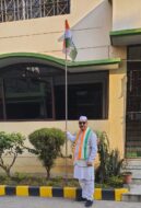 कांग्रेस के 141वें स्थापना दिवस पर सोनारी में झंडोत्तोलन, राकेश तिवारी ने वितरित की मिठाइयां