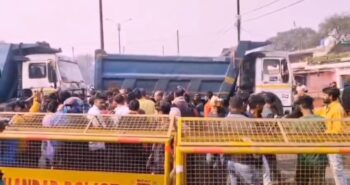 बीसीसीएल पर लापरवाही का आरोप, प्रभावितों ने मुआवजा और पुनर्वास की मांग को लेकर धनबाद-रांची रोड किया जाम