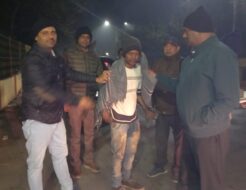 जरूरतमंदों को ठंड से बचाव के लिए न्यायपालिका भी आगे आया रात्रि में चौक चौराहे , स्टेशन पर सोने वाले को जज साहब ने ओढ़ाया कंबल