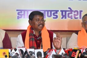 नये साल में अर्जुन मुंडा की वापसी: क्या झारखंड भाजपा में बदल रहा है राजनीतिक संतुलन?