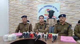 आज़ादनगर पुलिस ने हथियार के साथ अपराधी को किया गिरफ्तार