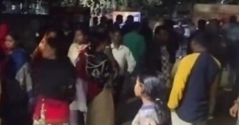 नगर परिषद चुनाव से पहले चाईबासा में बवाल, पैसे बांटने के आरोप में दो गुटों में भिड़ंत