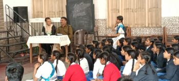 संत मेरीस हिन्दी विद्यालय में साइबर जागरूकता कार्यशाला आयोजित मोबाइल सुरक्षा व साइबर अपराध से बचाव की दी गई जानकारी
