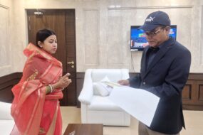पूर्वी विधानसभा में जनजातीय आस्था स्थलों के विकास को पहल, विधायक पूर्णिमा साहू ने मंत्री चमरा लिंडा को सौंपा प्रस्ताव