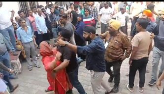 जुगसलाई नगर परिषद चुनाव में हंगामा, बोगस वोटिंग के आरोप पर पोलिंग एजेंट से मारपीट