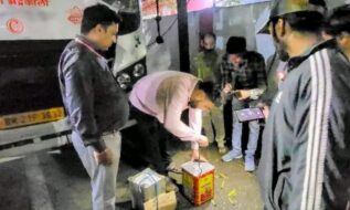 धनबाद में बड़ी कार्रवाई: बिहार से आई बस से 1400 किलो नकली पनीर और 90 किलो नकली घी जब्त