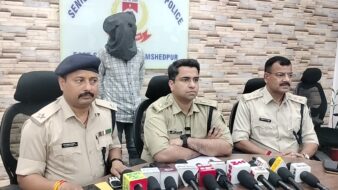 टाटानगर स्टेशन जाने के दौरान अवैध हथियार के साथ युवक गिरफ्तार, पिस्टल व कारतूस बरामद
