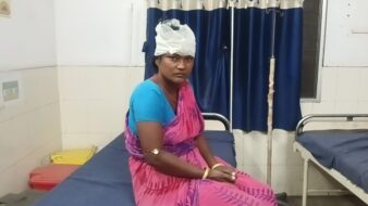 शिकायत करने पहुंची महिला की पड़ोसी द्वारा जमकर पिटाई