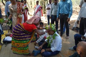मुसाबनी के भालूबासा टोला में उपायुक्त का जनसंवाद, समस्याओं के समाधान का भरोसा