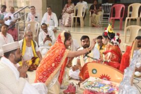 ब्रह्म लोक धाम कदमा में राम नवमी पर कन्या पूजन, श्रद्धालुओं ने लिया आशीर्वाद