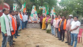 हाता एवं हरिना में भाजपा का स्थापना दिवस मनाया गया