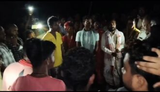 पटमदा सड़क हादसे में दो युवकों की मौत, मुआवजे को लेकर सड़क जाम