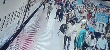 आरपीएफ की महिला सिपाही ने बचाई यात्री की जान, मदर्स डे पर बच्चे को मिला सबसे बड़ा तोहफा