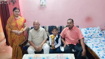 बारीडीह का 8 साल का आदित्य राज मॉडलिंग में नंबर 2विधायक सरयू राय घर पर जाकर मिले, हौसला बढ़ाया