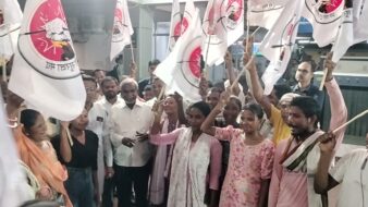 दिल्ली की गर्जाना रैली में शामिल होने जमशेदपुर से रवाना हुए 700 से अधिक आदिवासी