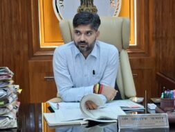 जिला पंचायत स्थापना समिति की बैठक संपन्न