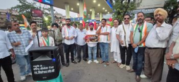 पेट्रोल-डीजल मूल्य वृद्धि के खिलाफ कांग्रेस का हस्ताक्षर अभियान