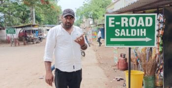 आदित्यपुर वार्ड-13 में लगे साइन बोर्ड, पार्षद शांतनु घोष की पहल से लोगों को मिलेगी राहत