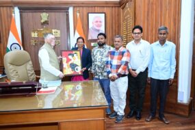 झारखंड में सबर जनजाति के मुद्दों पर मुखर हुईं Champai Soren की पुत्री दुखनी सोरेन, Santosh Gangwar से की मुलाकात