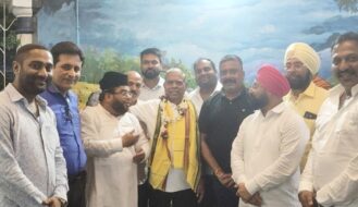 जमशेदपुर पहुंचने पर प्रदेश कांग्रेस अध्यक्ष केशव महतो कमलेश का भव्य स्वागत