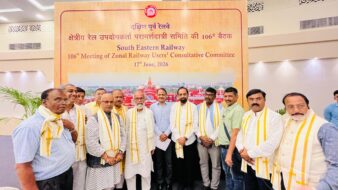 जेडआरयूसीसी बैठक में सांसद विद्युत वरण महतो ने उठाए रेल सुविधाओं के कई मुद्दे, टाटानगर से ट्रेनें नहीं होंगी स्थानांतरित
