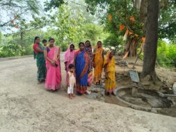 कोवाली पंचायत में चापानल के खराब रहने के कारण बूंद बूंद पानी के लिए तरस रहे है ग्रामीण