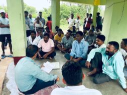 सीमांकन के बिना बालू उठाव नहीं, ग्राम सभा ने जताया विरोध मशीन से खनन पर रोक और स्थानीय लोगों को रोजगार देने की मांग