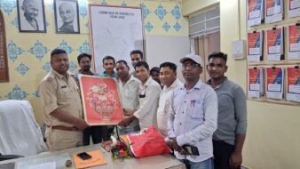 नीमडीह नव पदस्थापित थाना प्रभारी का संगठन ने द्वारा स्वागत