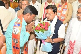 भाजपा राष्ट्रीय अध्यक्ष नितिन नवीन ने संगठनात्मक बैठक में सोशल मीडिया की प्रभावी भूमिका को सराहा, दिनेश कुमार का किया उल्लेख।