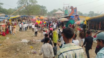 हरिना मेला के पांचवे दिन ग्रामीणों की उमड़ी भीड़