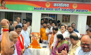 भाजपा ने मोदी सरकार के 12 वर्षों की उपलब्धियों पर प्रदर्शनी लगाई, डॉ. श्यामा प्रसाद मुखर्जी को दी श्रद्धांजलि