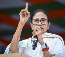 टीएमसी पर नियंत्रण की जंग तेज, ममता खेमे का बागी गुट से पहले पदाधिकारियों की सूची सौंपने का दावा