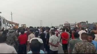 गोविंदपुर में भीषण सड़क हादसा: हाइवा की टक्कर से बाइक सवार की मौत, एक गंभीर घायल