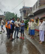 हल्की बारिश में ईस्ट प्लांट बस्ती जलमग्न, प्रदेश कार्यसमिति सदस्य कुलवंत सिंह बंटी ने लिया जायजा*