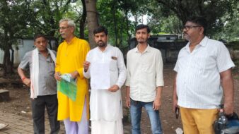 जुगसलाई में प्रस्तावित शराब दुकान का स्थानीय लोगों ने किया विरोध, अनुमति रद्द करने की मांग
