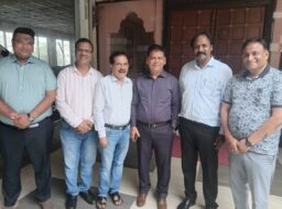 कैट के राष्ट्रीय संयुक्त महासचिव सुरेश सोंथालिया ने किया एफसीआई के सीएमडी का अभिनंदन