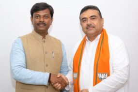 पश्चिम बंगाल विधानसभा चुनाव में संगठनात्मक दायित्वों के निर्वहन पर मिला सम्मान पत्र, पश्चिम बंगाल के शीर्ष नेतृत्व ने दिनेश कुमार के प्रति जताया आभार।